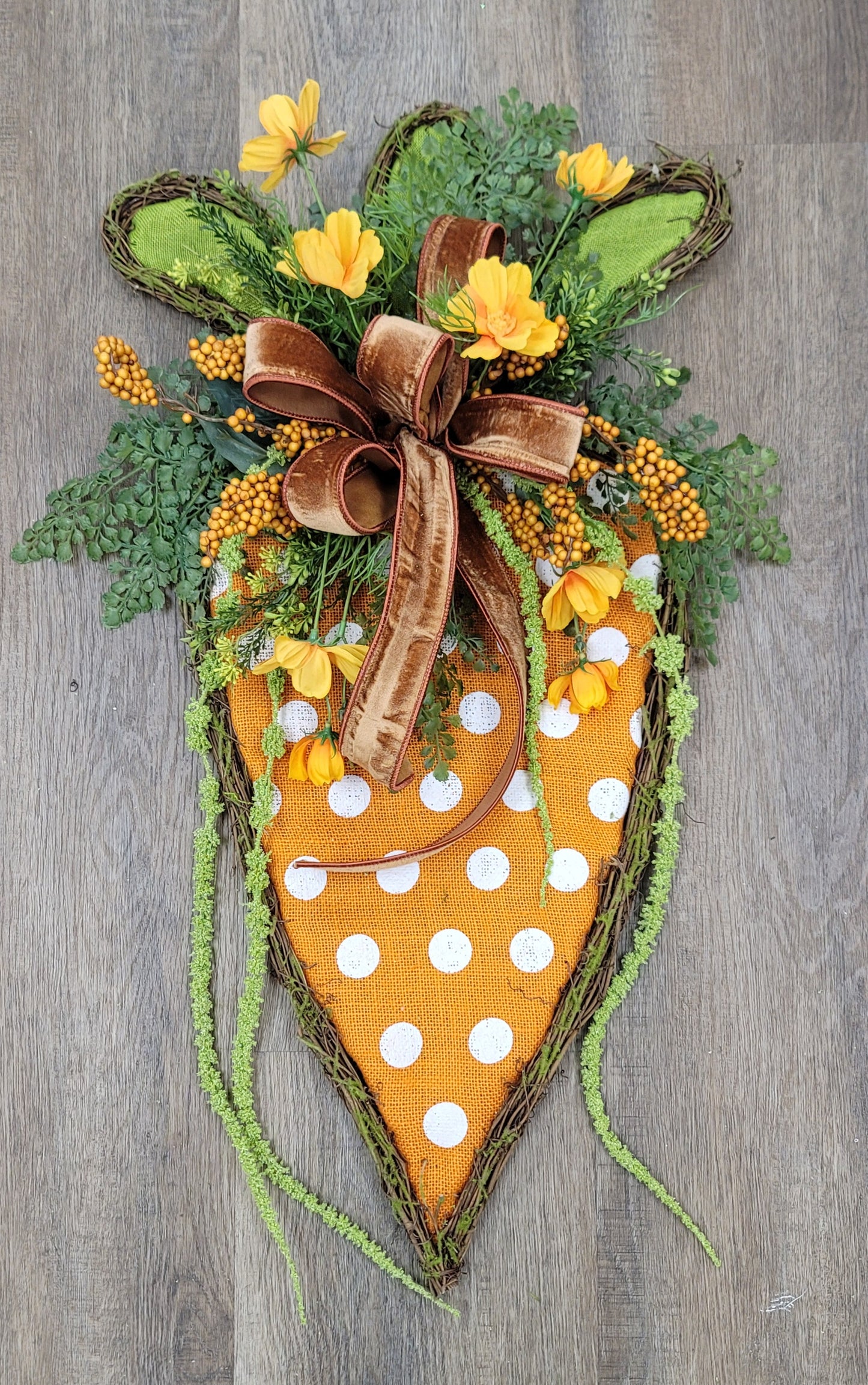Carrot Door Hanger