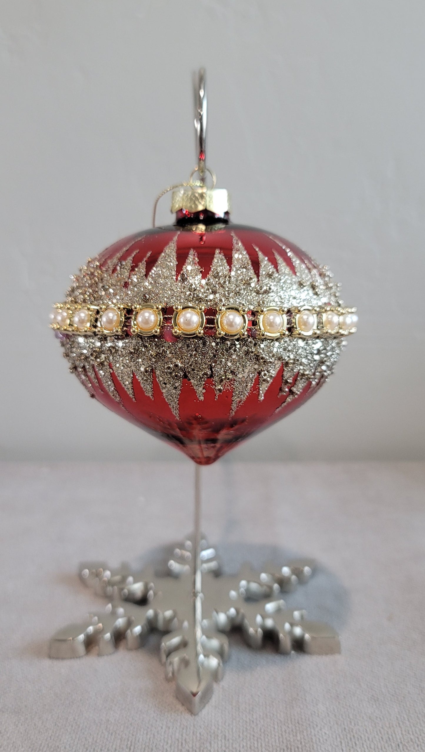 Jewel Red Ornament