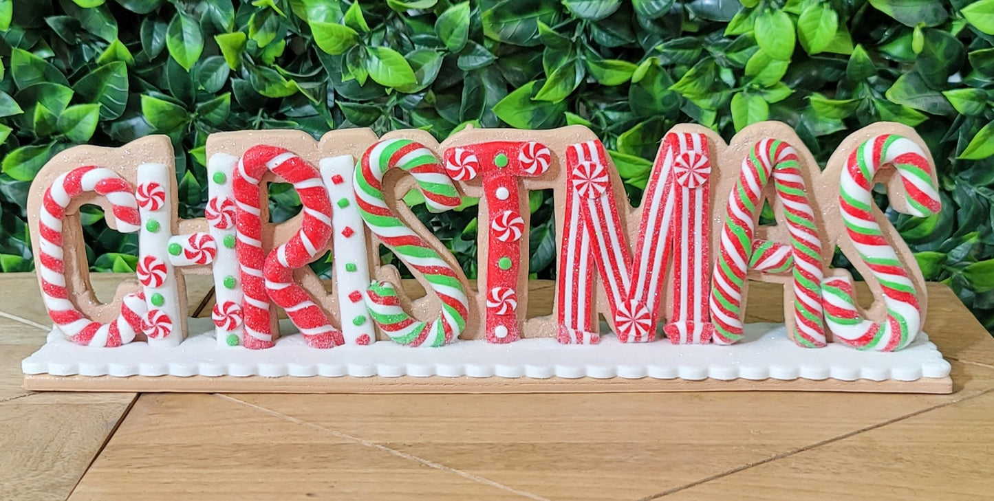 "MERRY CHRISTMAS" Gingerbread word