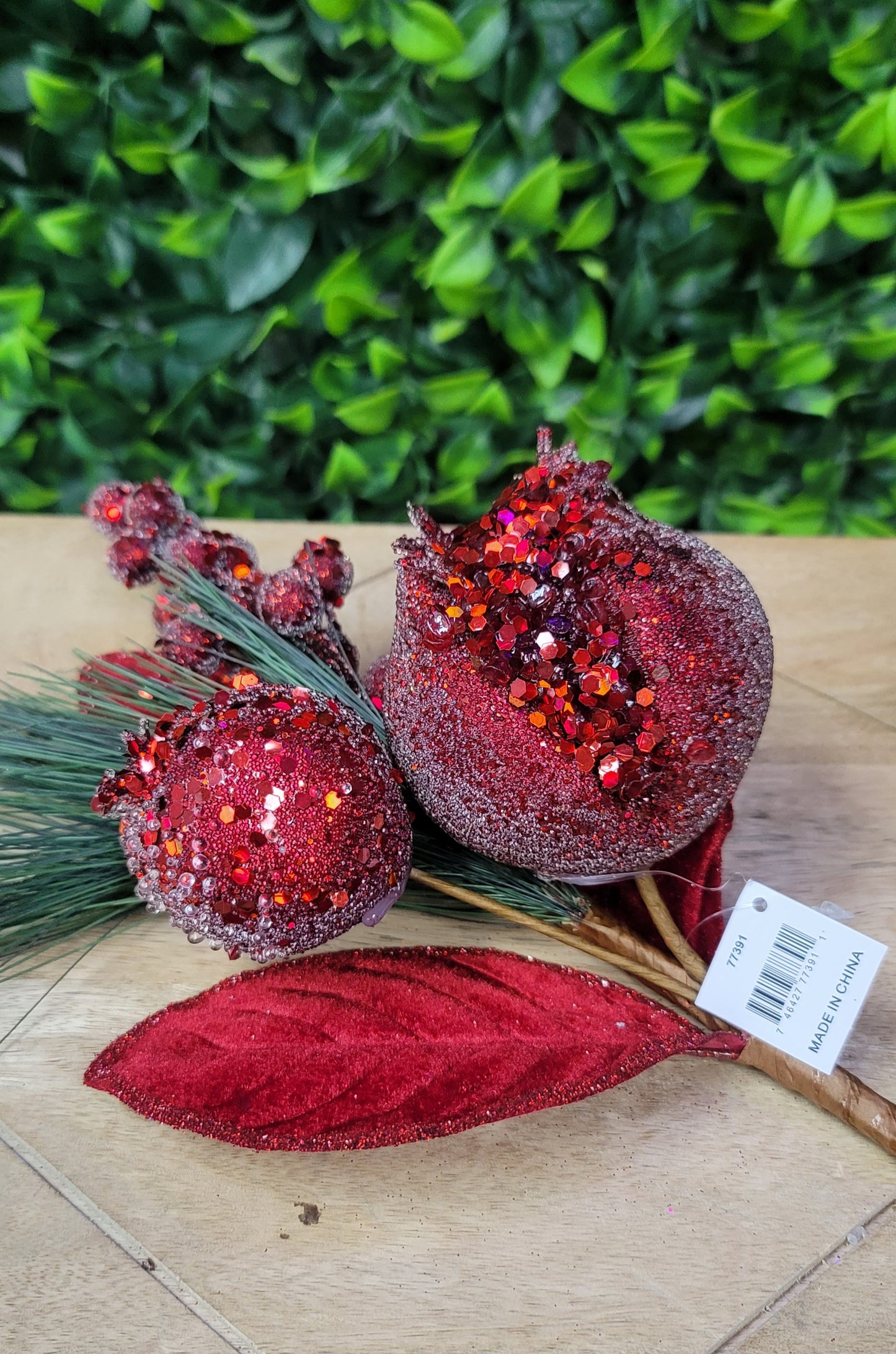 Pomegranate and Pear Pick